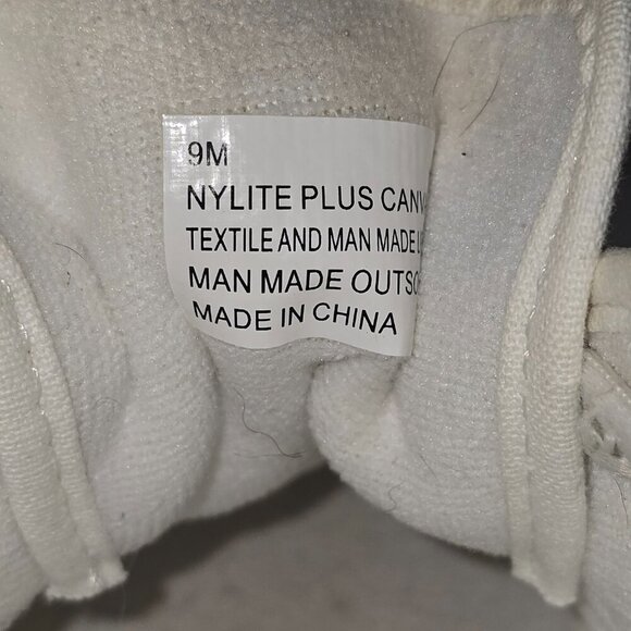 TRETORN NYLITE CANVAS SNEAKERS WOMENS WHITE SIZE 9 GOOD USED CONDITION - Picture 3 of 7